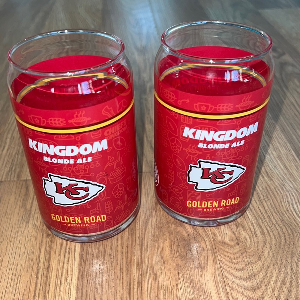 2 KC Chiefs collectors glasses